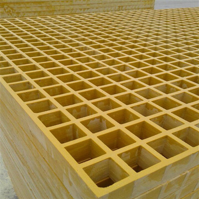 玻璃鋼格柵蓋板與玻璃鋼格柵板 特性、區別與應用