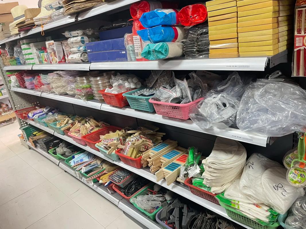 誠信經營，貨真價實——記一家公牛插座與五金電料雜貨店